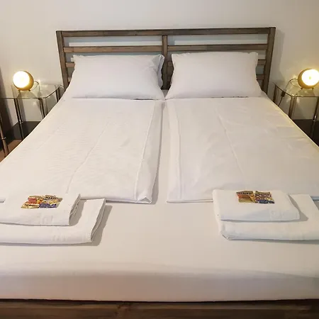 Yoursweethome Appartamento Berlino